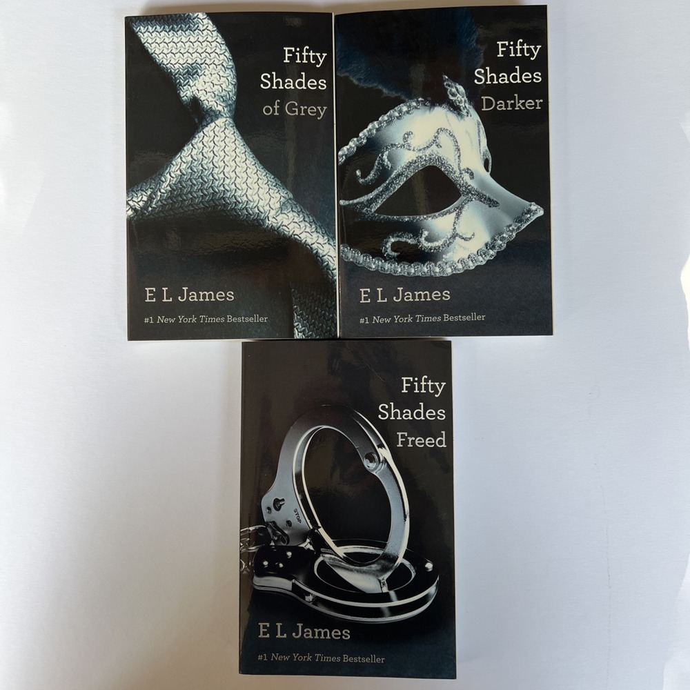 Fifty 50 Shades of Grey Book Trilogy 1-3 Set Paperback by E L James Never Read